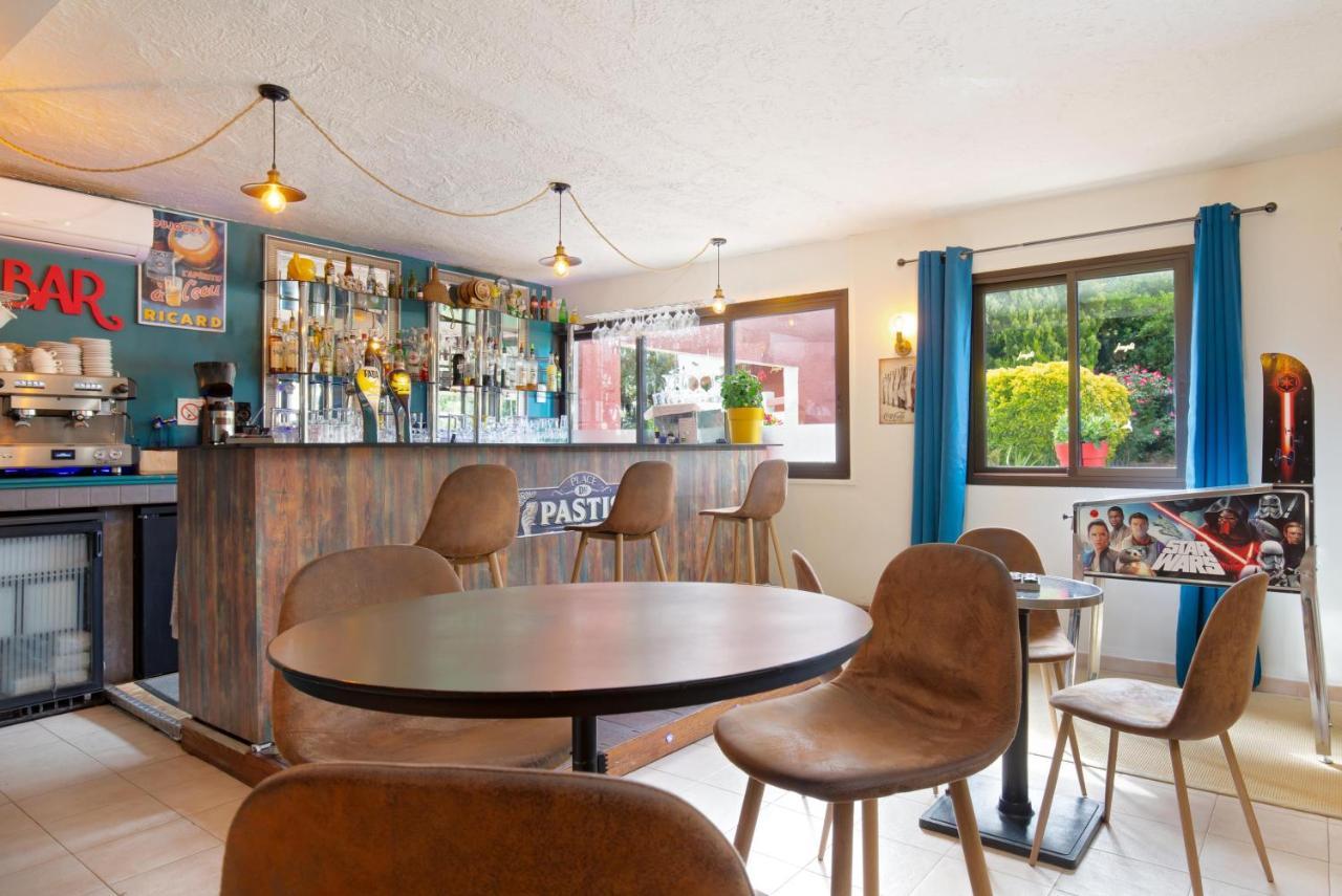 Hotel Les Pins Blancs En Provence Le Muy Zewnętrze zdjęcie