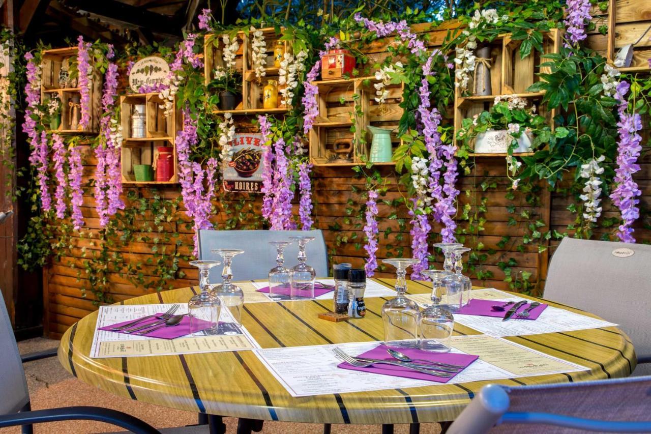 Hotel Les Pins Blancs En Provence Le Muy Zewnętrze zdjęcie