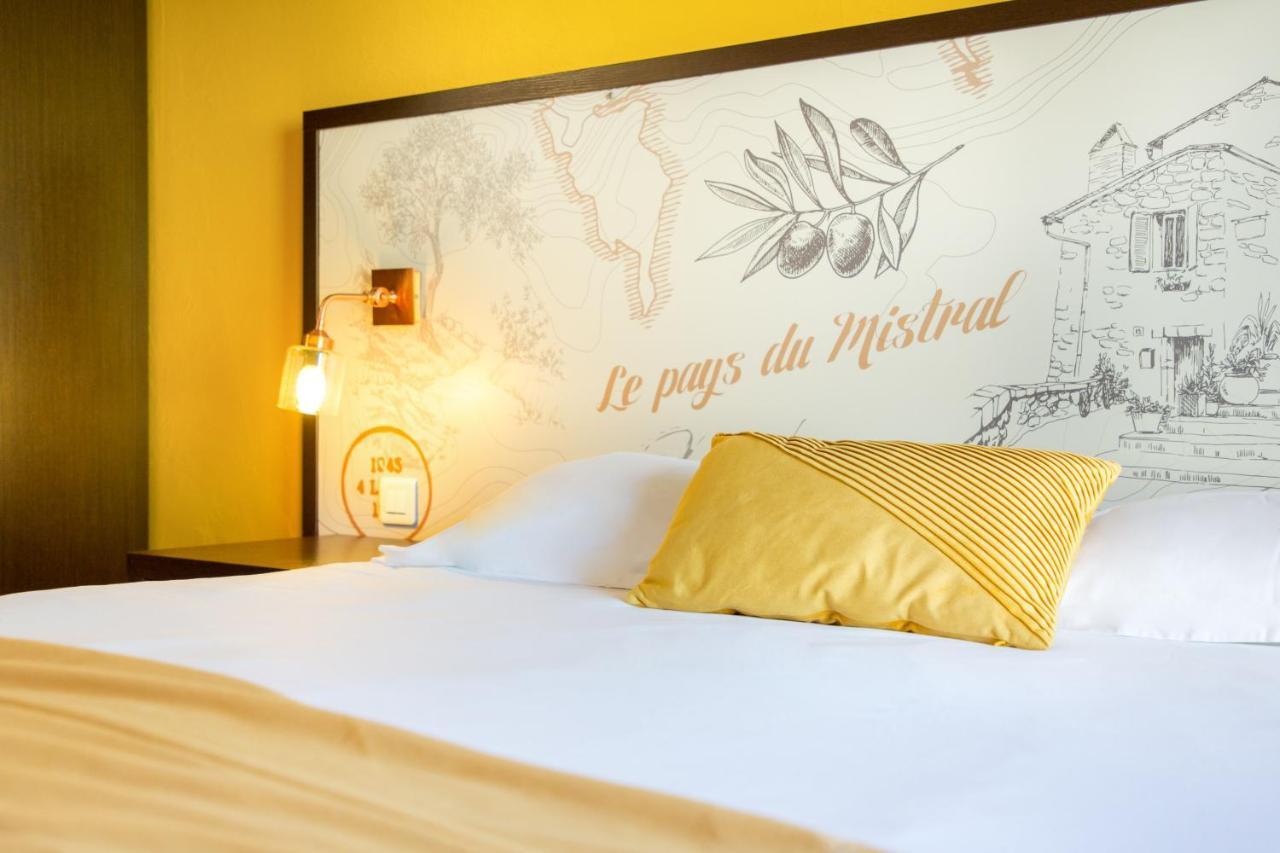 Hotel Les Pins Blancs En Provence Le Muy Zewnętrze zdjęcie