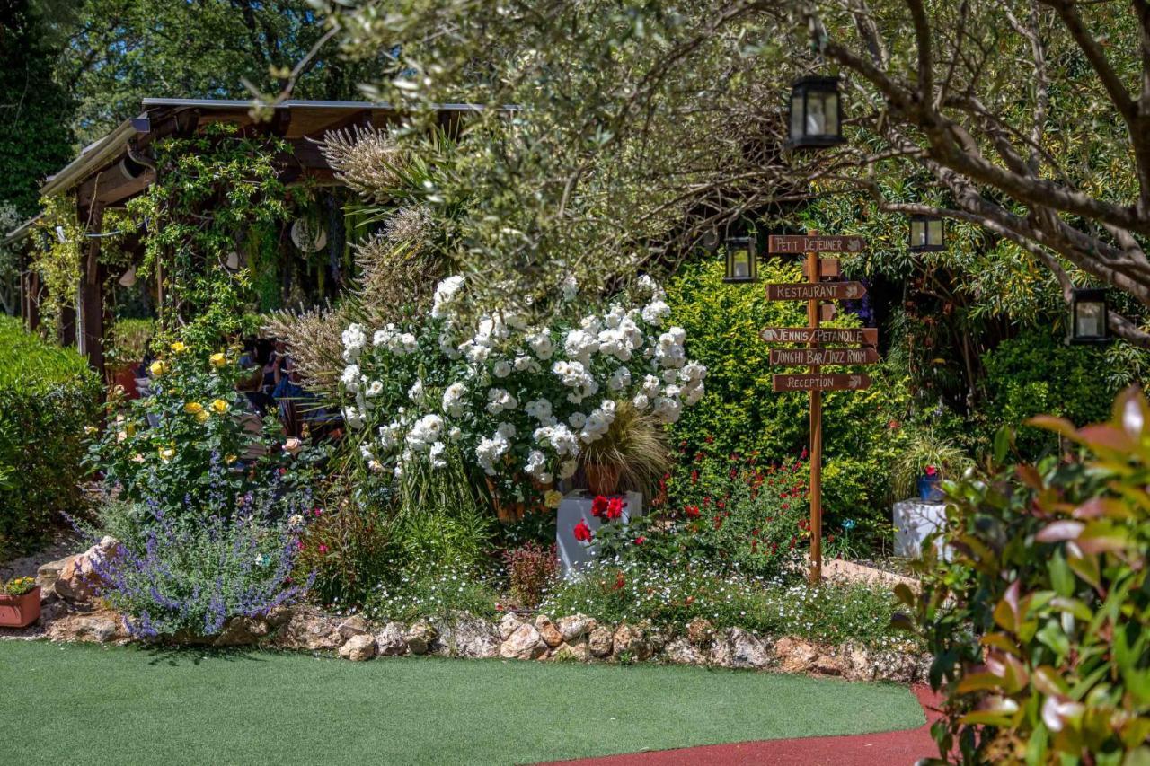 Hotel Les Pins Blancs En Provence Le Muy Zewnętrze zdjęcie