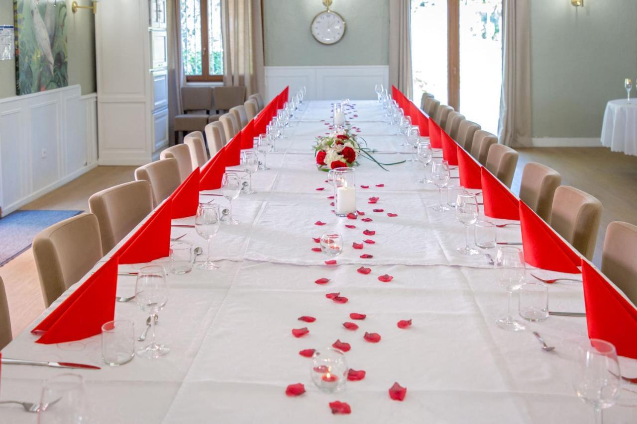 Hotel Les Pins Blancs En Provence Le Muy Zewnętrze zdjęcie