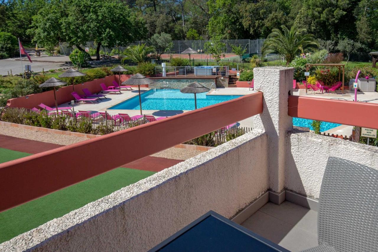Hotel Les Pins Blancs En Provence Le Muy Zewnętrze zdjęcie