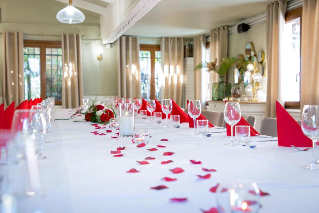 Hotel Les Pins Blancs En Provence Le Muy Zewnętrze zdjęcie