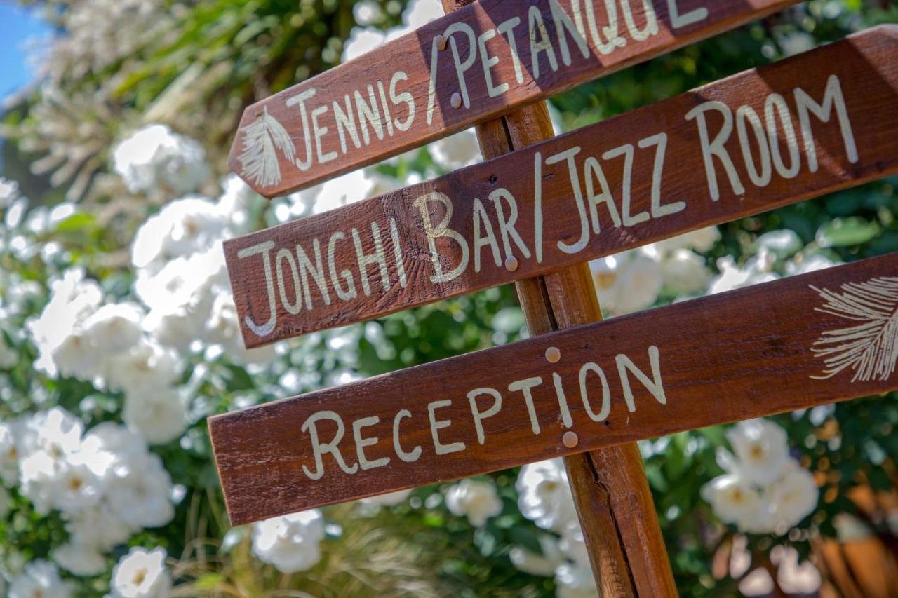 Hotel Les Pins Blancs En Provence Le Muy Zewnętrze zdjęcie