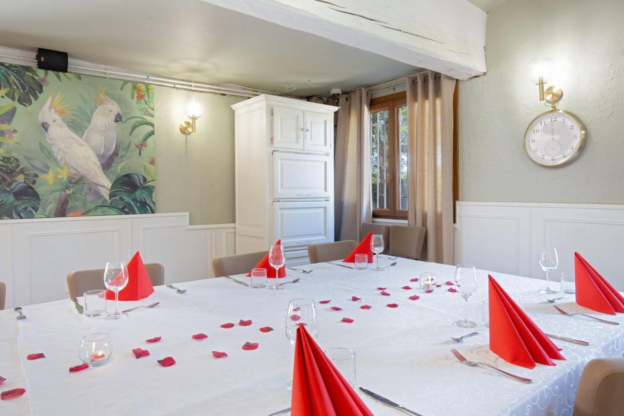 Hotel Les Pins Blancs En Provence Le Muy Zewnętrze zdjęcie