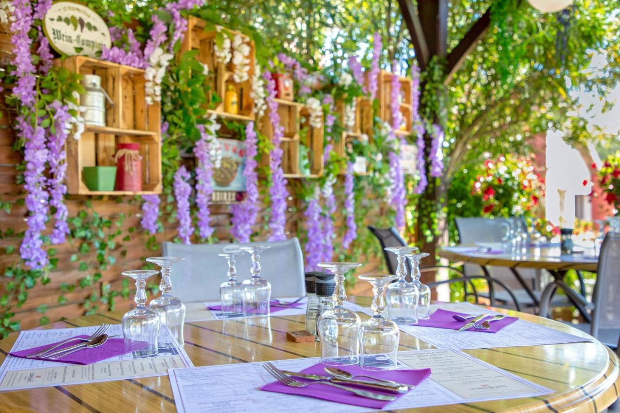 Hotel Les Pins Blancs En Provence Le Muy Zewnętrze zdjęcie