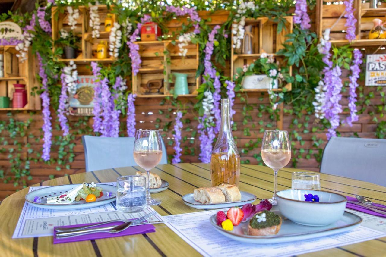 Hotel Les Pins Blancs En Provence Le Muy Zewnętrze zdjęcie