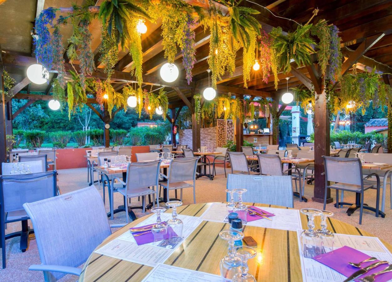 Hotel Les Pins Blancs En Provence Le Muy Zewnętrze zdjęcie
